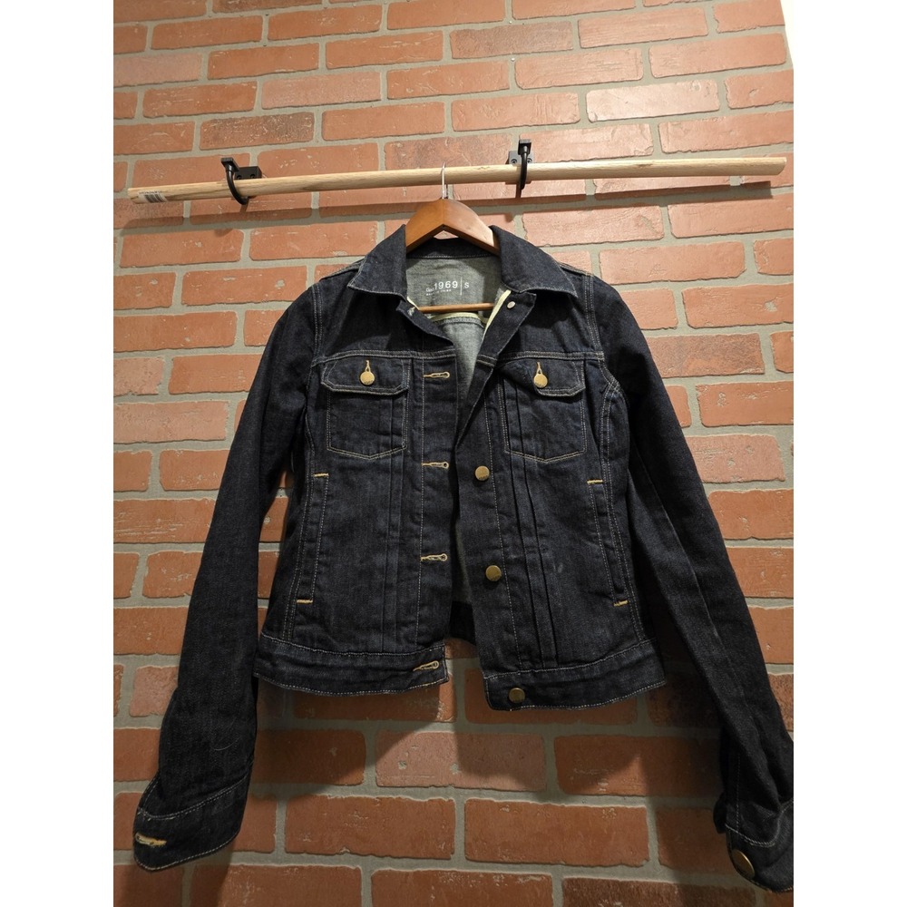 Gap 1969 Women's Blue Denim Jacket, Classic Fit, Button-Up, Size‎ small.  Sku 98 - Picture 3 of 10